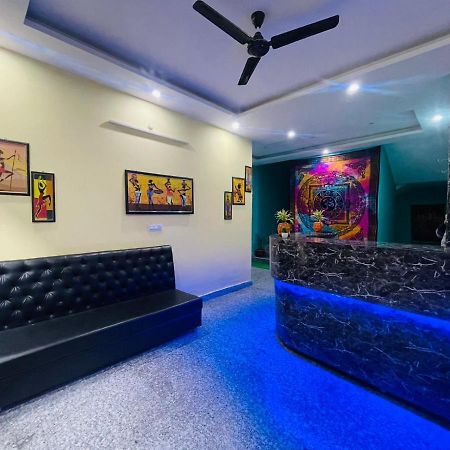 Hotel Manohar Rishīkesh Buitenkant foto