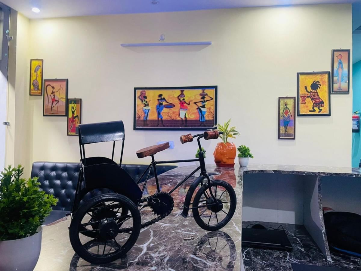 Hotel Manohar Rishīkesh Buitenkant foto