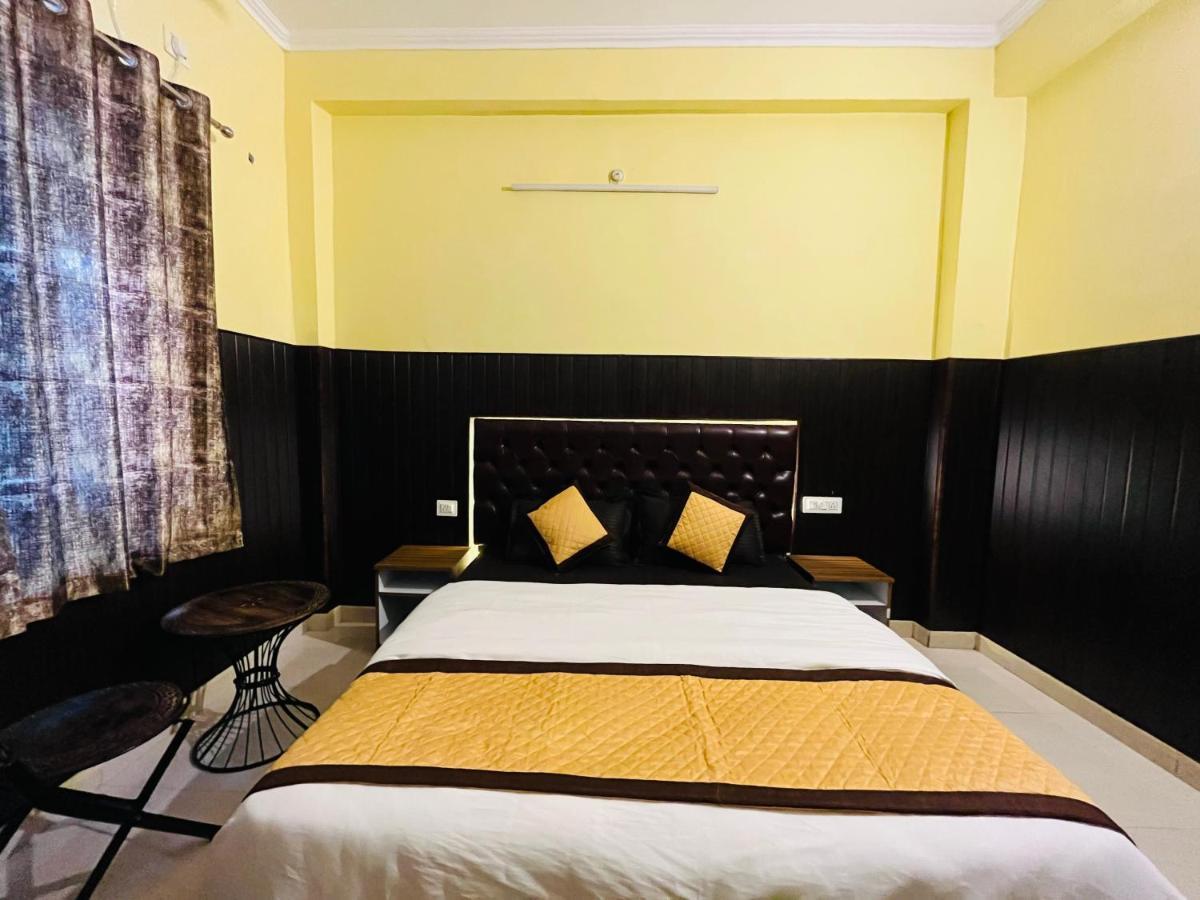 Hotel Manohar Rishīkesh Buitenkant foto